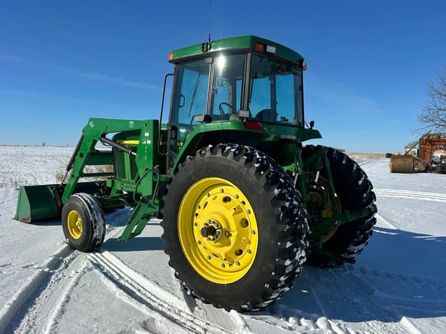 Image of John Deere 7810 equipment image 2