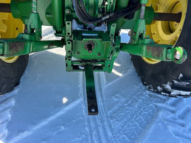 Image of John Deere 7810 equipment image 4