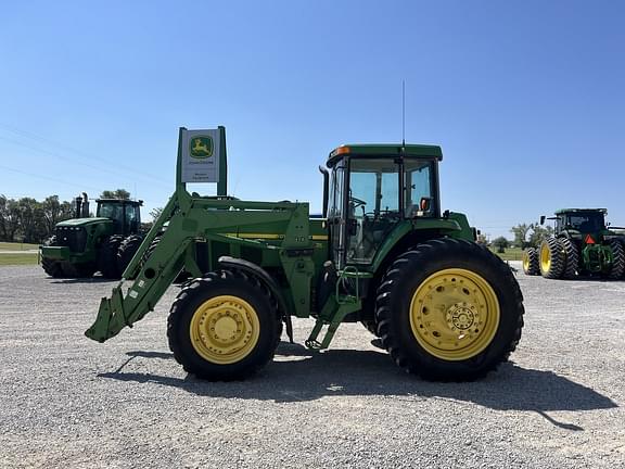 Image of John Deere 7810 equipment image 1