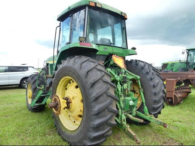 Image of John Deere 7810 equipment image 4