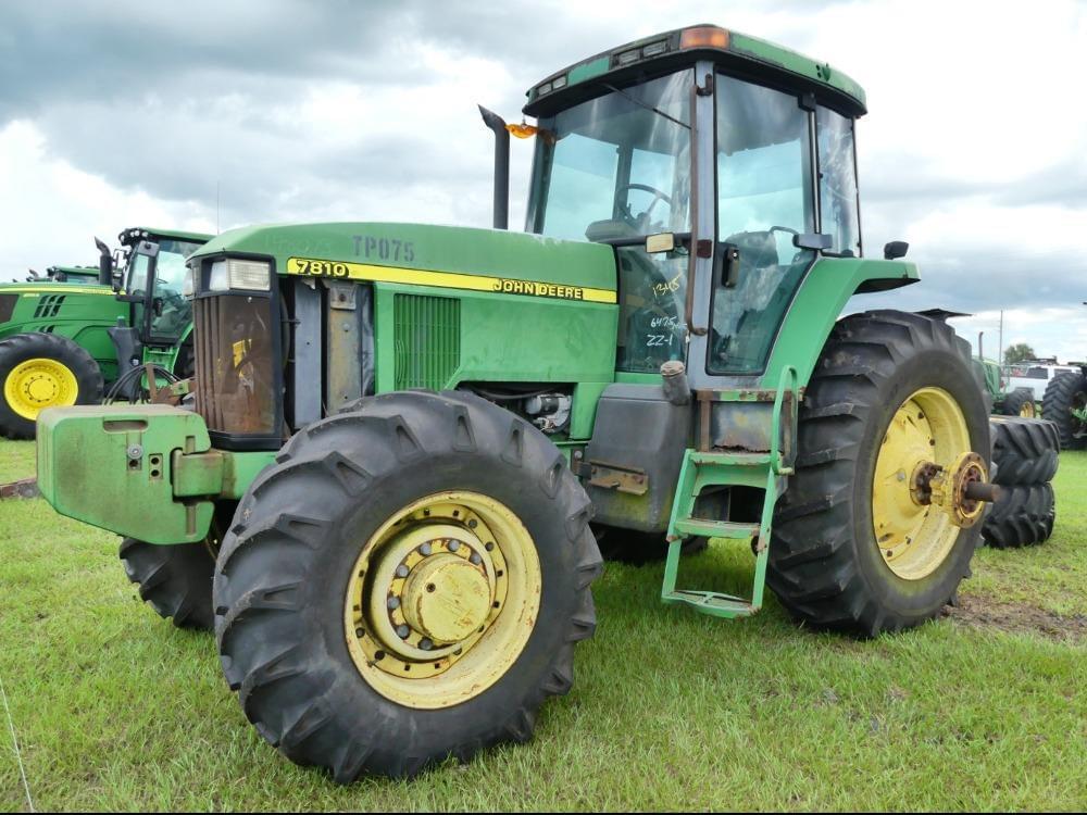 Image of John Deere 7810 Primary image