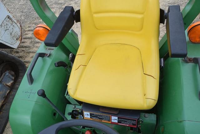 Image of John Deere 790 equipment image 4