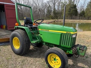 1999 John Deere 790 Image