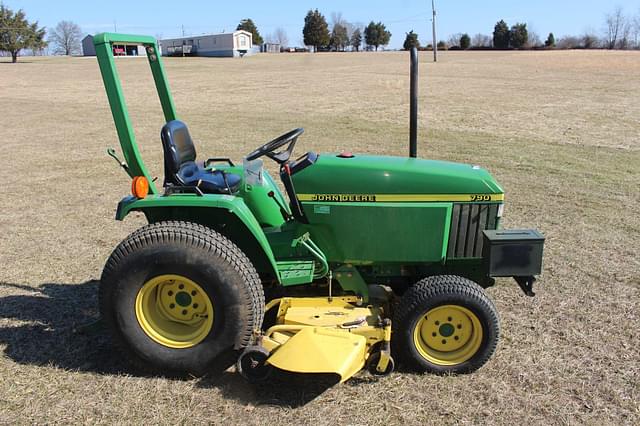 Image of John Deere 790 equipment image 1