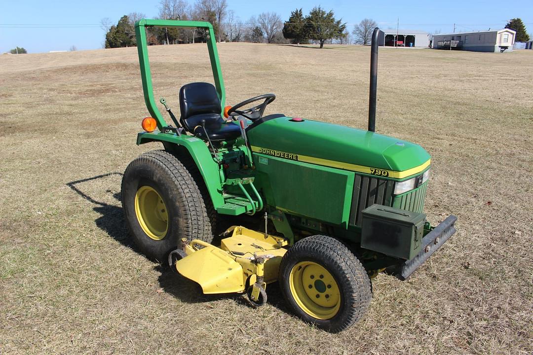 Image of John Deere 790 Primary image