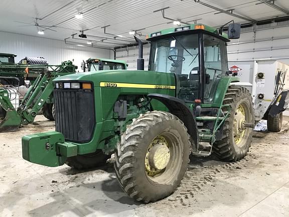 Image of John Deere 8100 Primary image