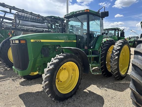 Image of John Deere 8100 equipment image 1