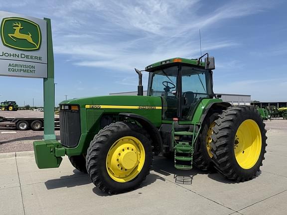 Image of John Deere 8100 equipment image 1