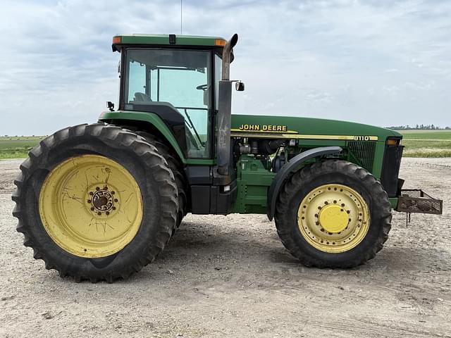 Image of John Deere 8110 equipment image 3