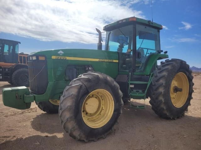 Image of John Deere 8200 equipment image 2