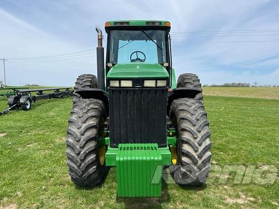 Image of John Deere 8300 equipment image 4