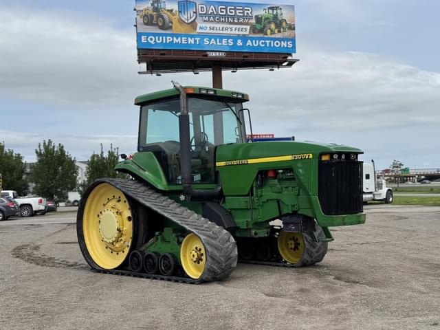 Image of John Deere 8300T equipment image 3