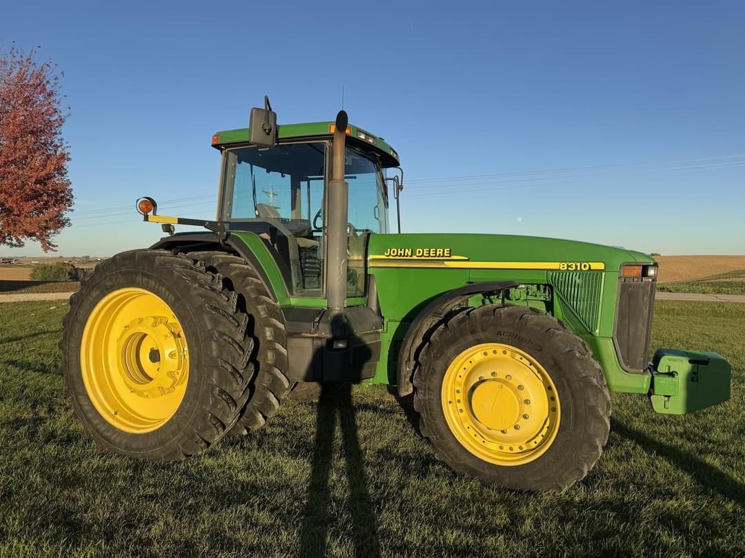 Image of John Deere 8310 Primary image