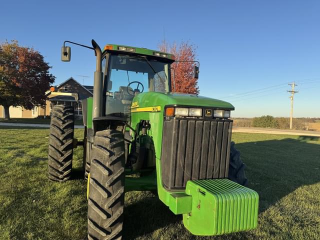 Image of John Deere 8310 equipment image 2