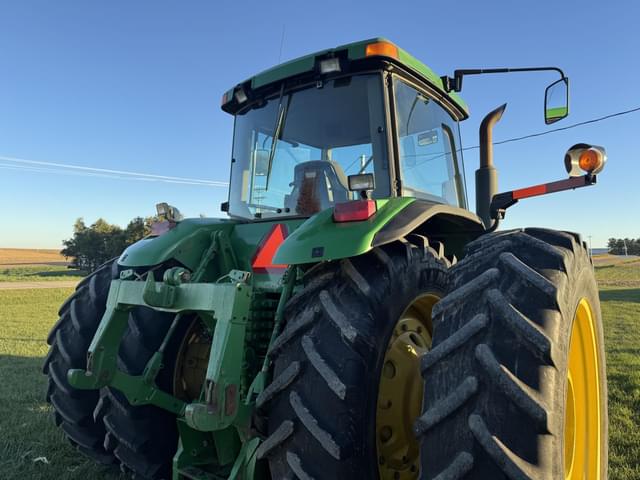 Image of John Deere 8310 equipment image 1