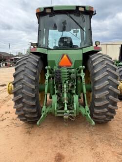Image of John Deere 8400 equipment image 3