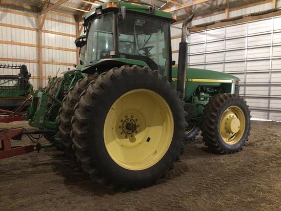 Image of John Deere 8400 equipment image 1