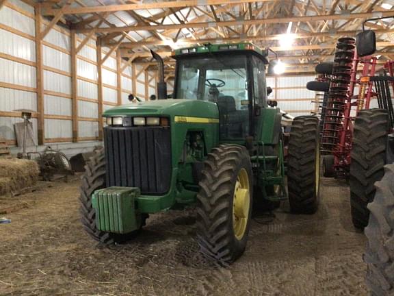 Image of John Deere 8400 equipment image 2