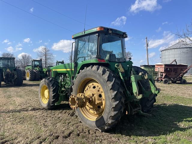 Image of John Deere 8400 equipment image 3