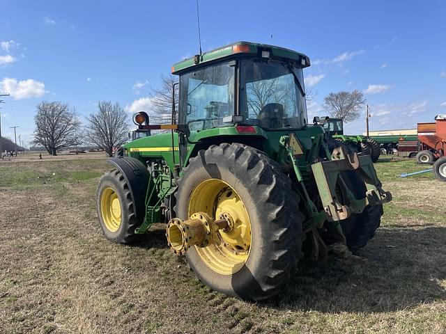 Image of John Deere 8400 equipment image 3