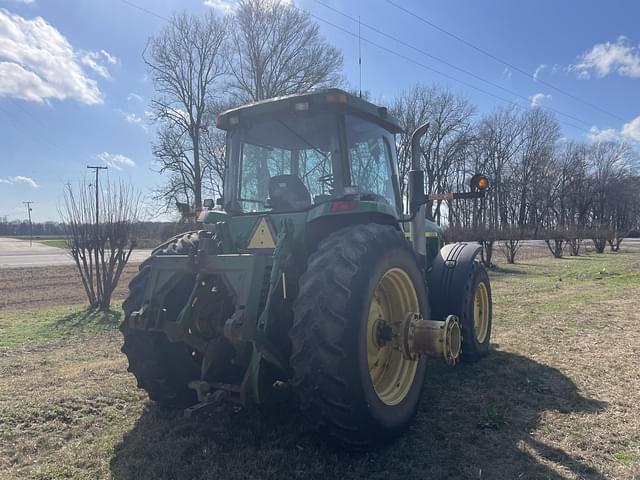 Image of John Deere 8400 equipment image 2