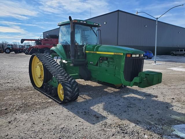 Image of John Deere 8400T equipment image 2