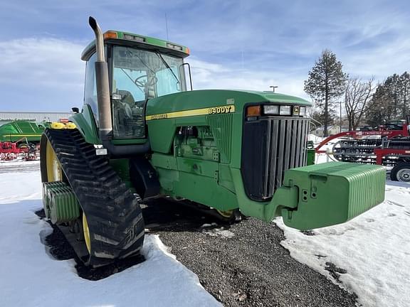 Image of John Deere 8400T equipment image 1