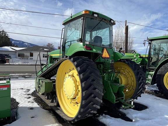 Image of John Deere 8400T equipment image 4