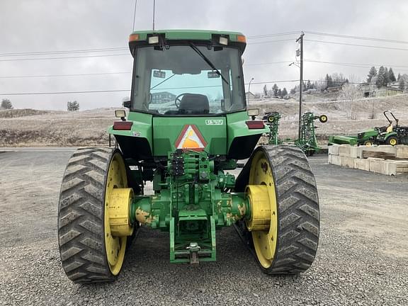 Image of John Deere 8400T equipment image 3