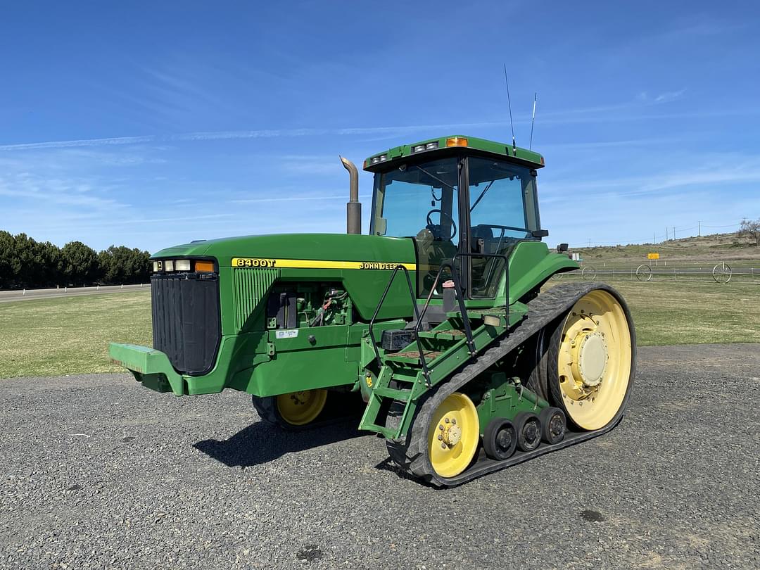 Image of John Deere 8400T Primary image