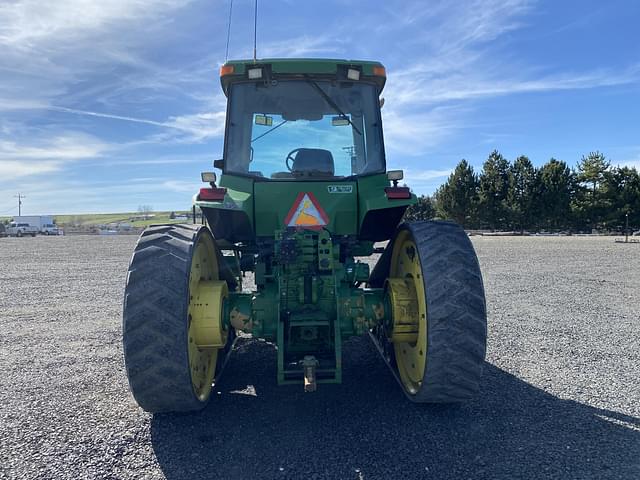 Image of John Deere 8400T equipment image 4