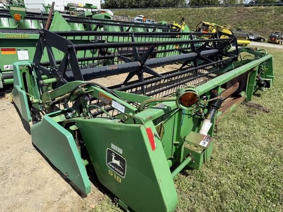 Image of John Deere 918 Primary image