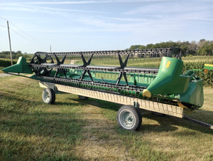 1999 John Deere 920 Image