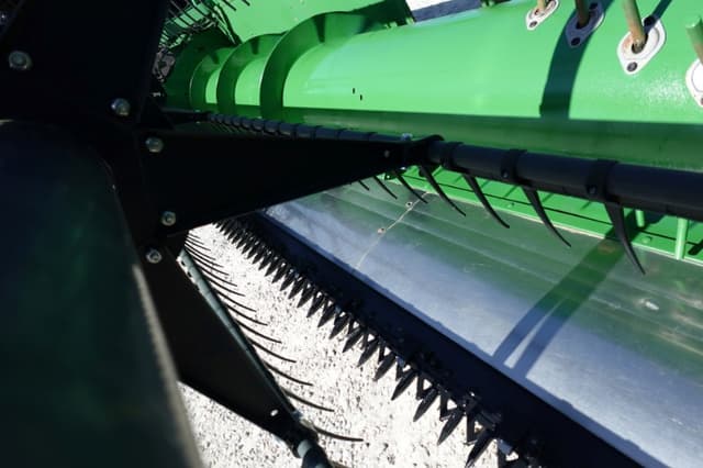 Image of John Deere 920 equipment image 4