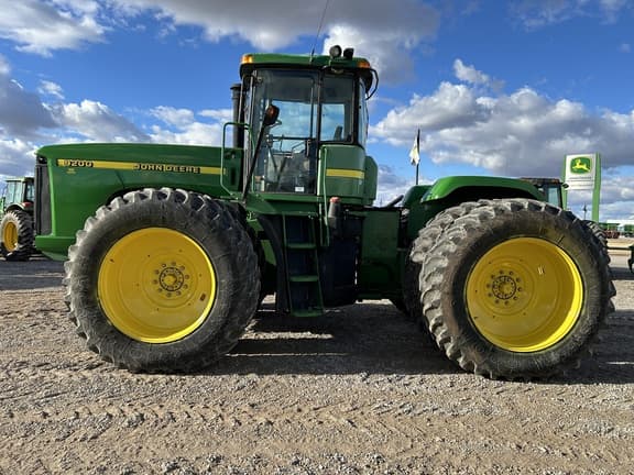 Image of John Deere 9200 equipment image 1