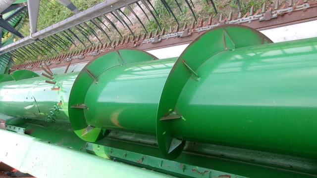 Image of John Deere 920F equipment image 4