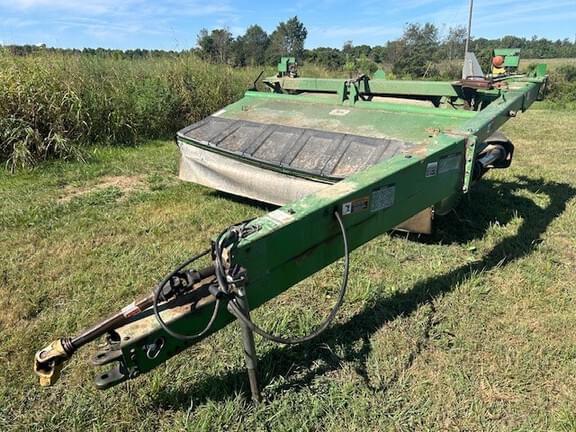 Image of John Deere 925 equipment image 1