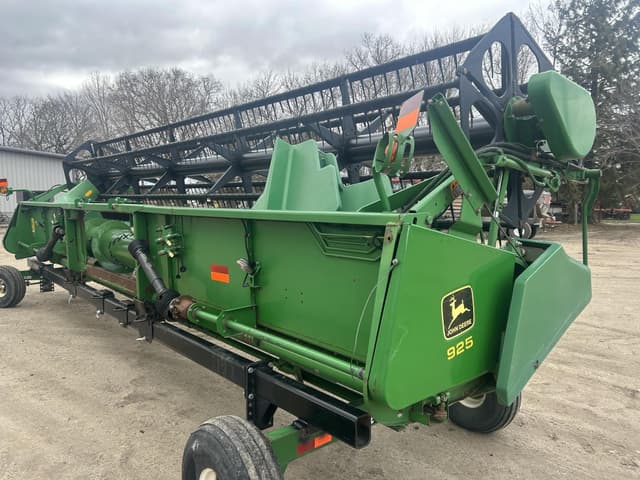 Image of John Deere 925F equipment image 2
