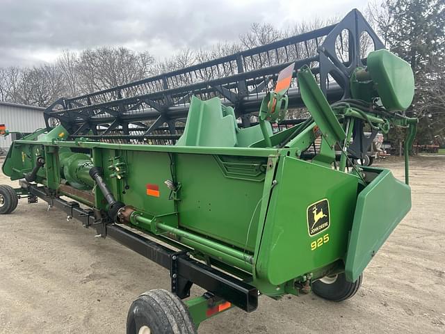 Image of John Deere 925F equipment image 2