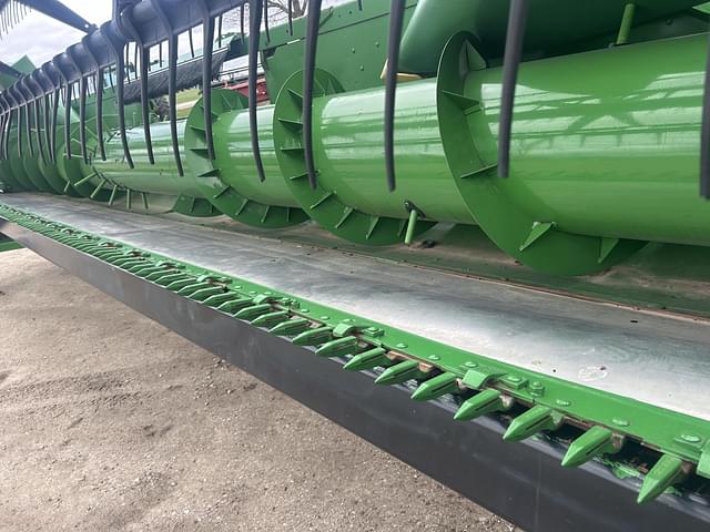 Image of John Deere 925F equipment image 4