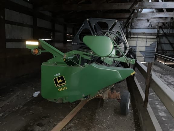 Main image John Deere 925F