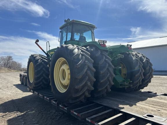 Image of John Deere 9400 equipment image 1