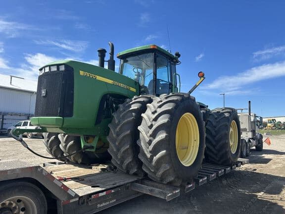 Image of John Deere 9400 equipment image 1
