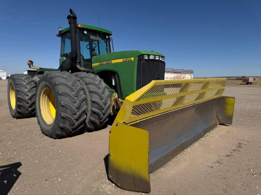 1999 John Deere 9400 Image