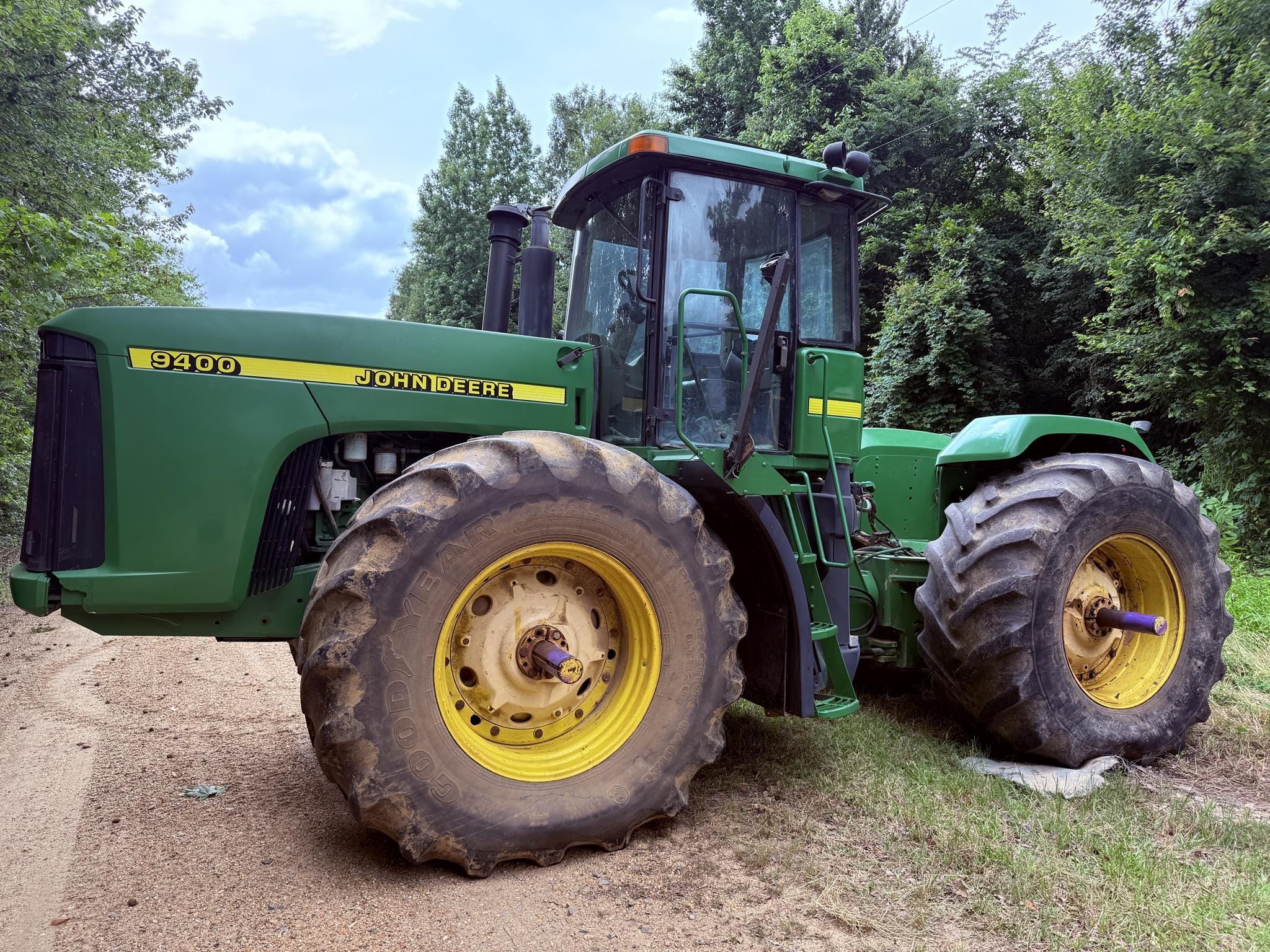 1999 John Deere 9400 Equipment Image0