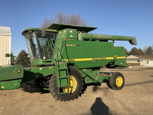 1999 John Deere 9510 Image