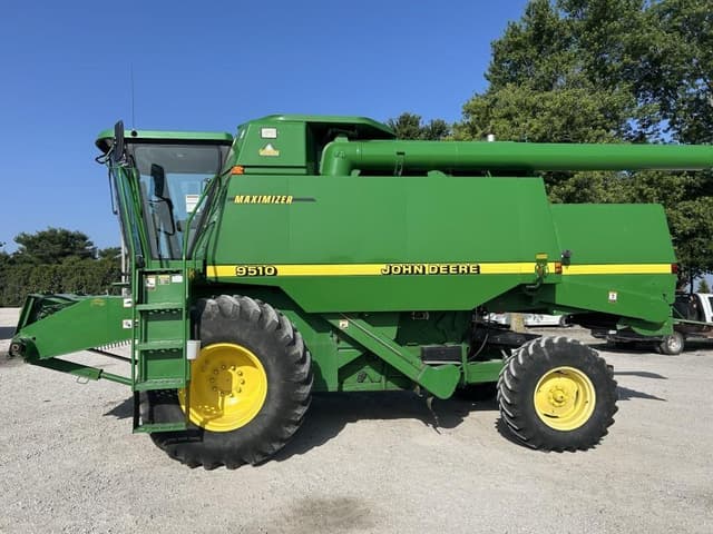 Image of John Deere 9510 equipment image 2