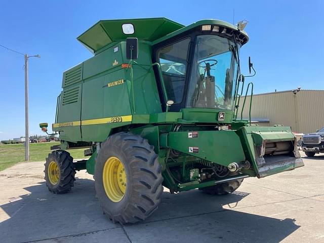 Image of John Deere 9510 equipment image 1