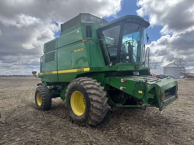 Image of John Deere 9510 equipment image 2