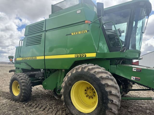 Image of John Deere 9510 equipment image 3